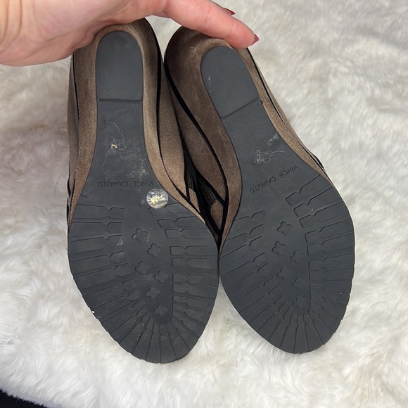 Vince Camuto Women’s Jeffer’s Bootie Brown Leather with Black Trim Zippe… - Picture 8 of 10